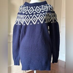 Aerie Navy and Cream Geometric Sweater